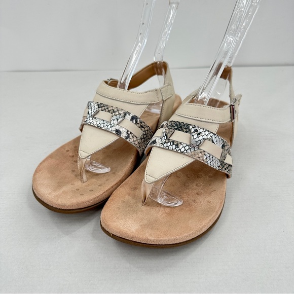 Vionic Shoes Vionic Lupe Sandals Womens Metallic Cream Boa